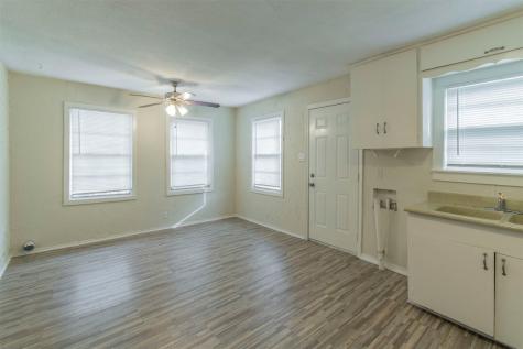 1006 Avenue C Duncanville TX 75137