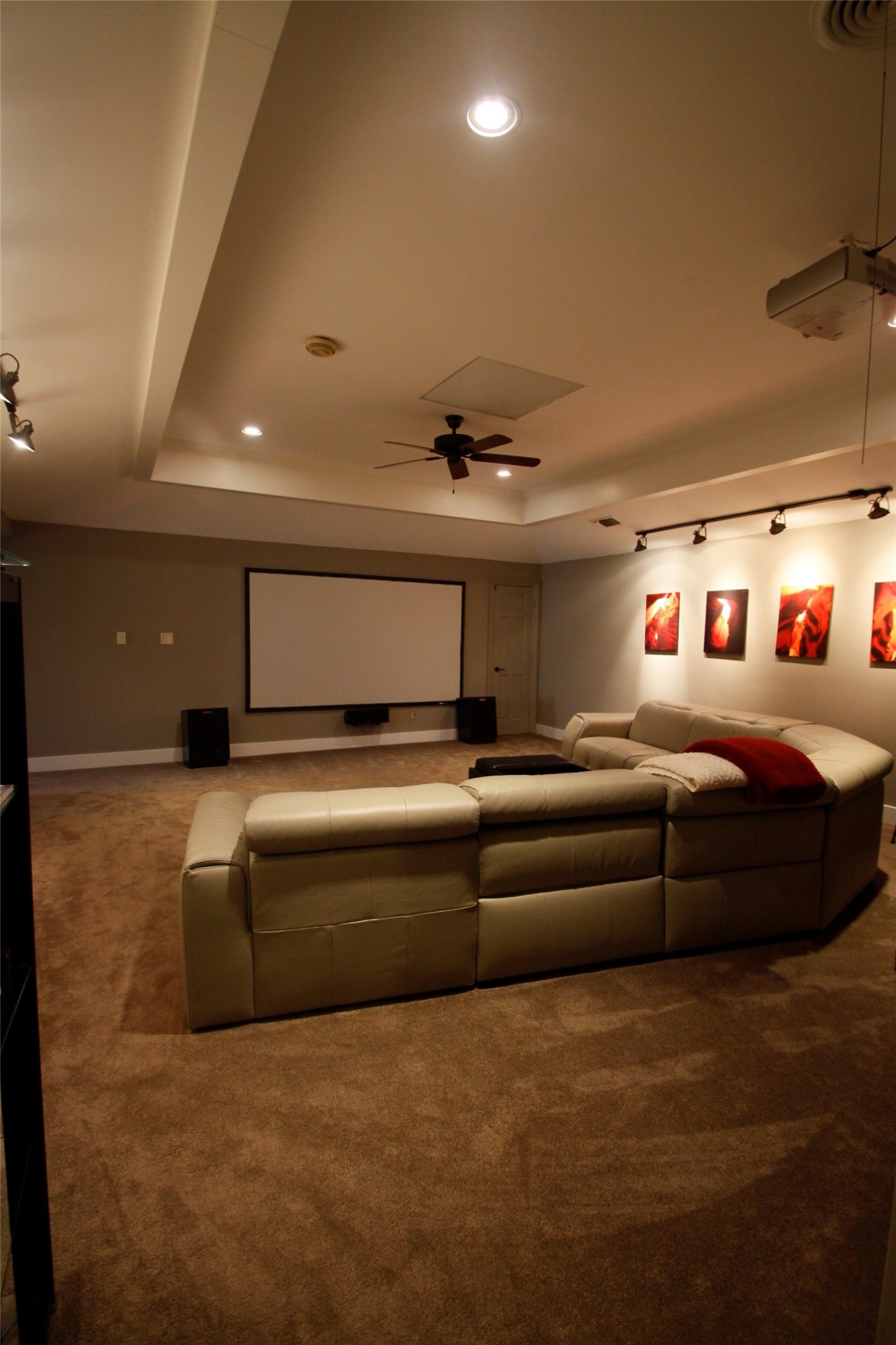 9324 Moss Farm Lane Dallas TX 75243