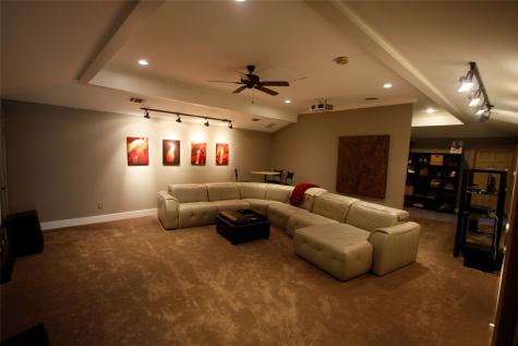 9324 Moss Farm Lane Dallas TX 75243