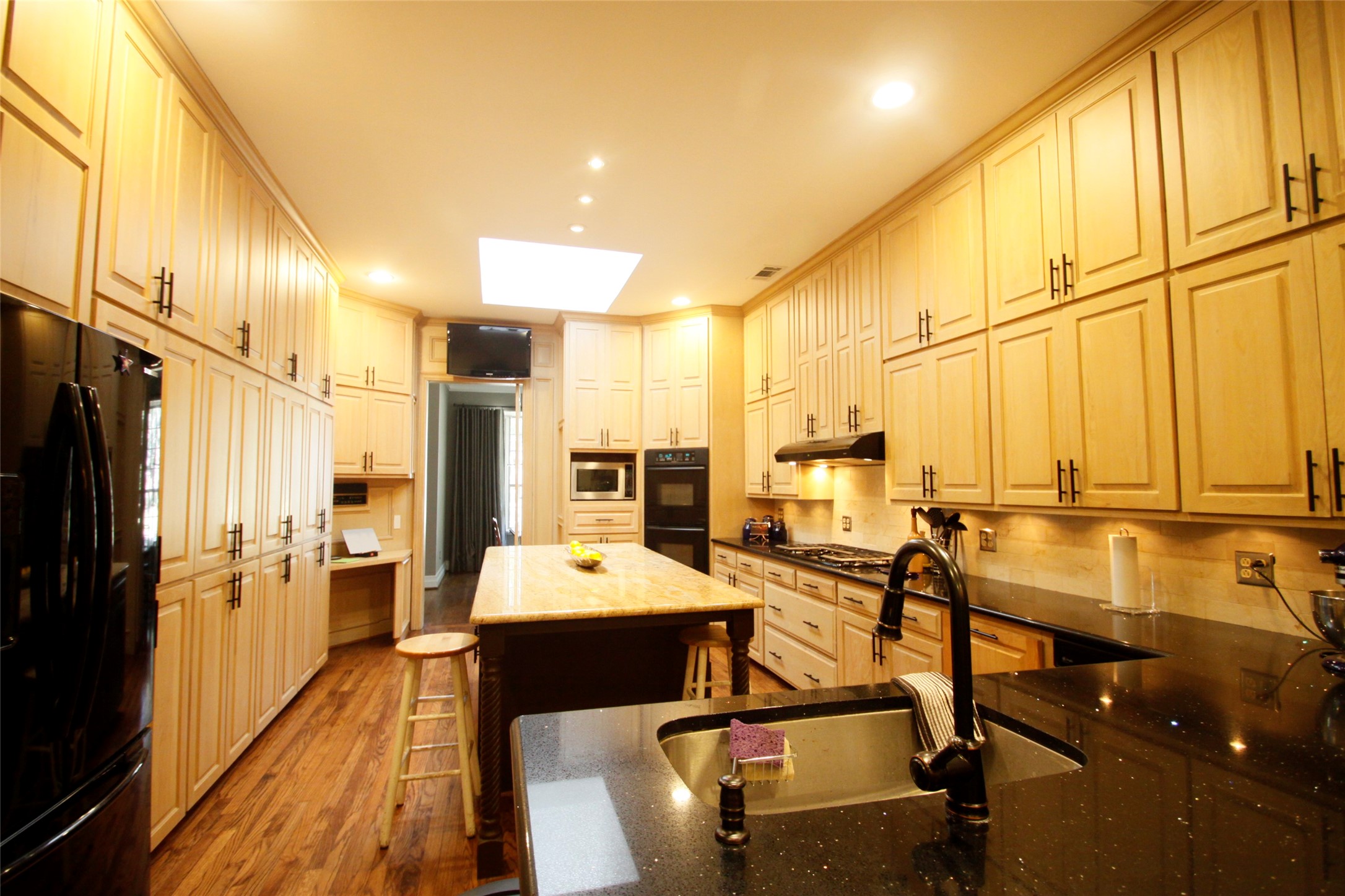 9324 Moss Farm Lane Dallas TX 75243