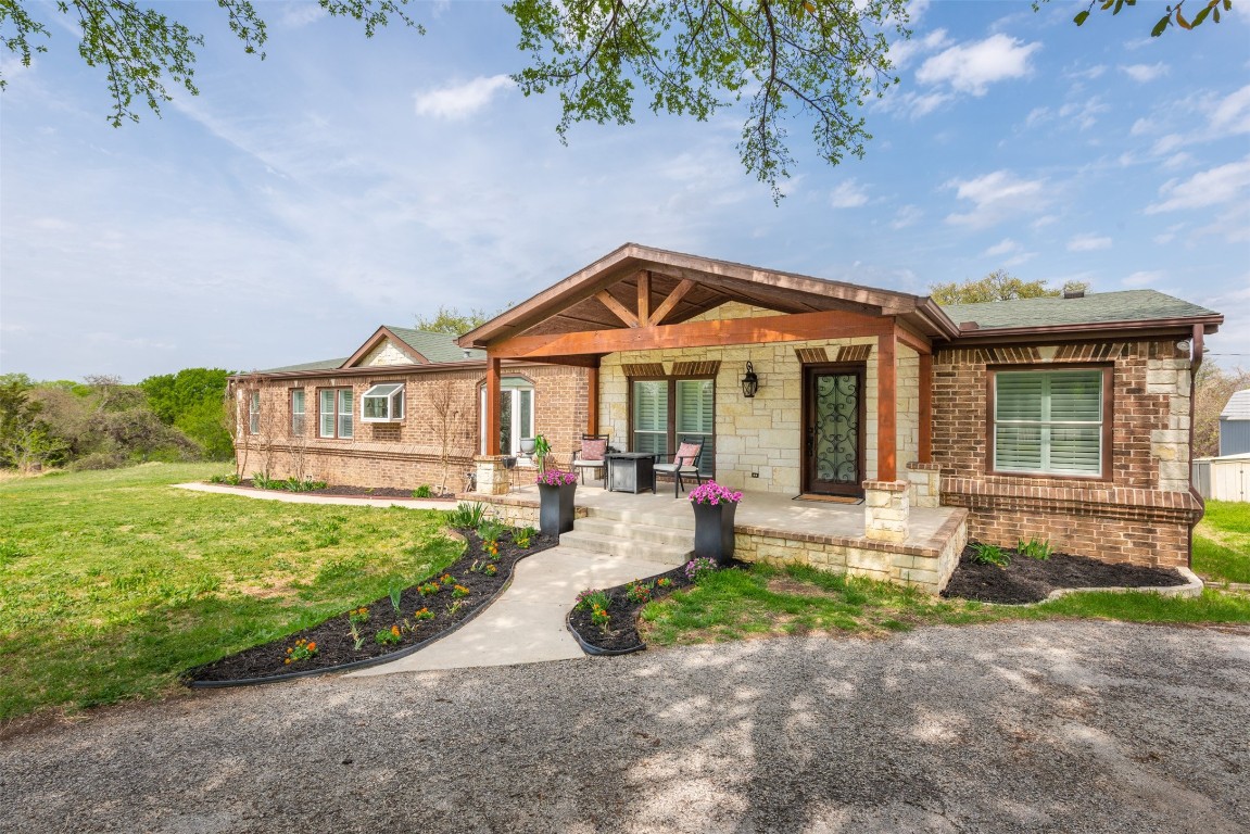 365 County Road 3677 Paradise TX 76073