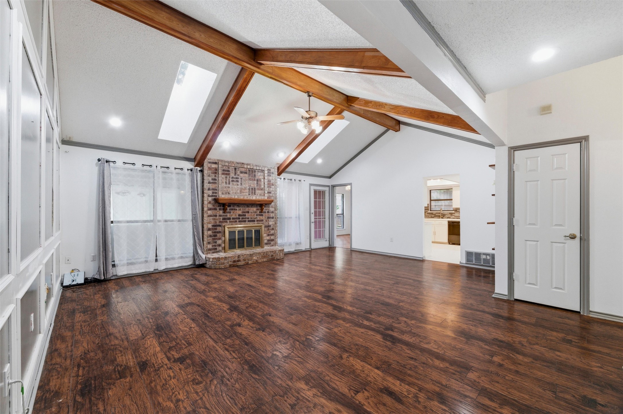 1514 Sayles Avenue Arlington TX 76018