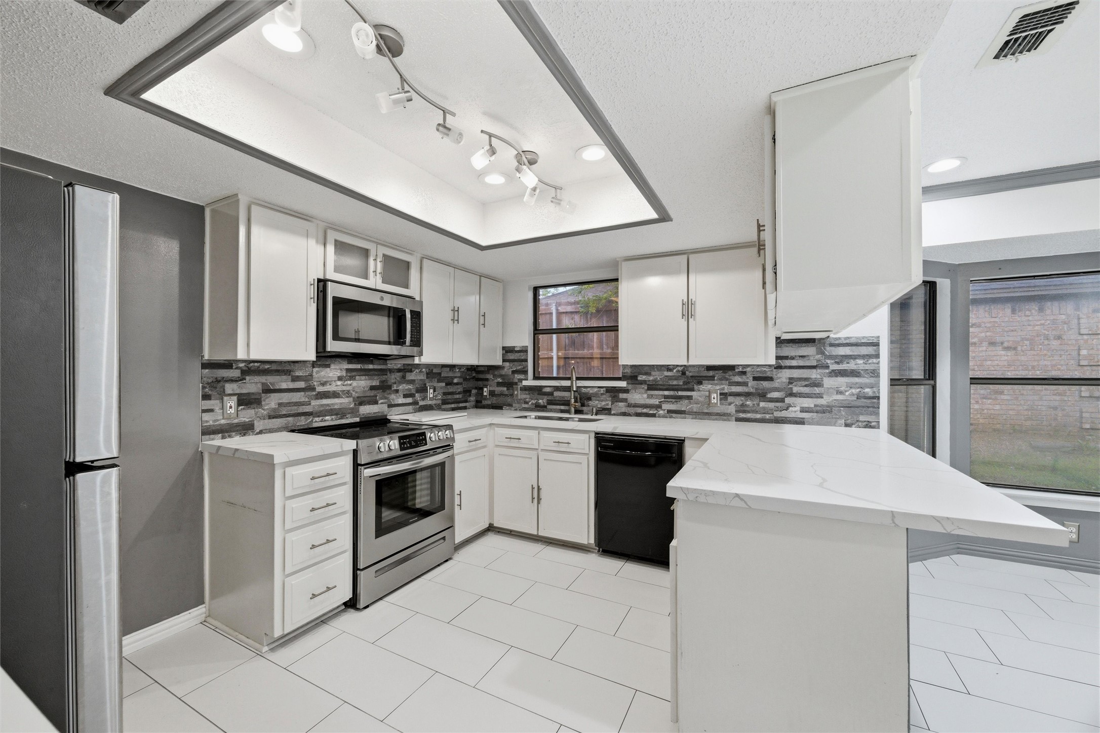 1514 Sayles Avenue Arlington TX 76018