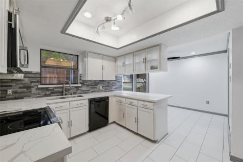 1514 Sayles Avenue Arlington TX 76018