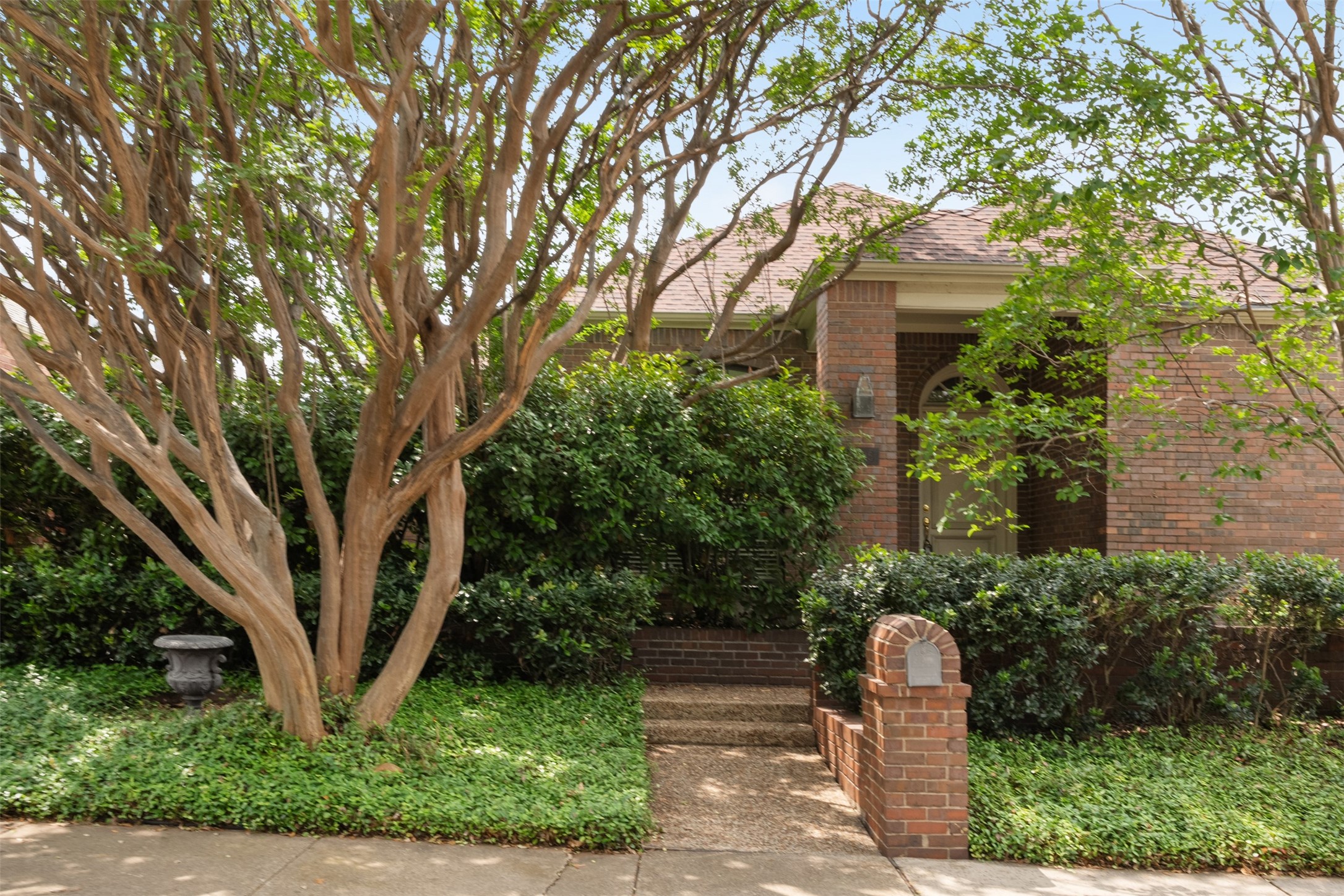 5615 Encore Drive Dallas TX 75240
