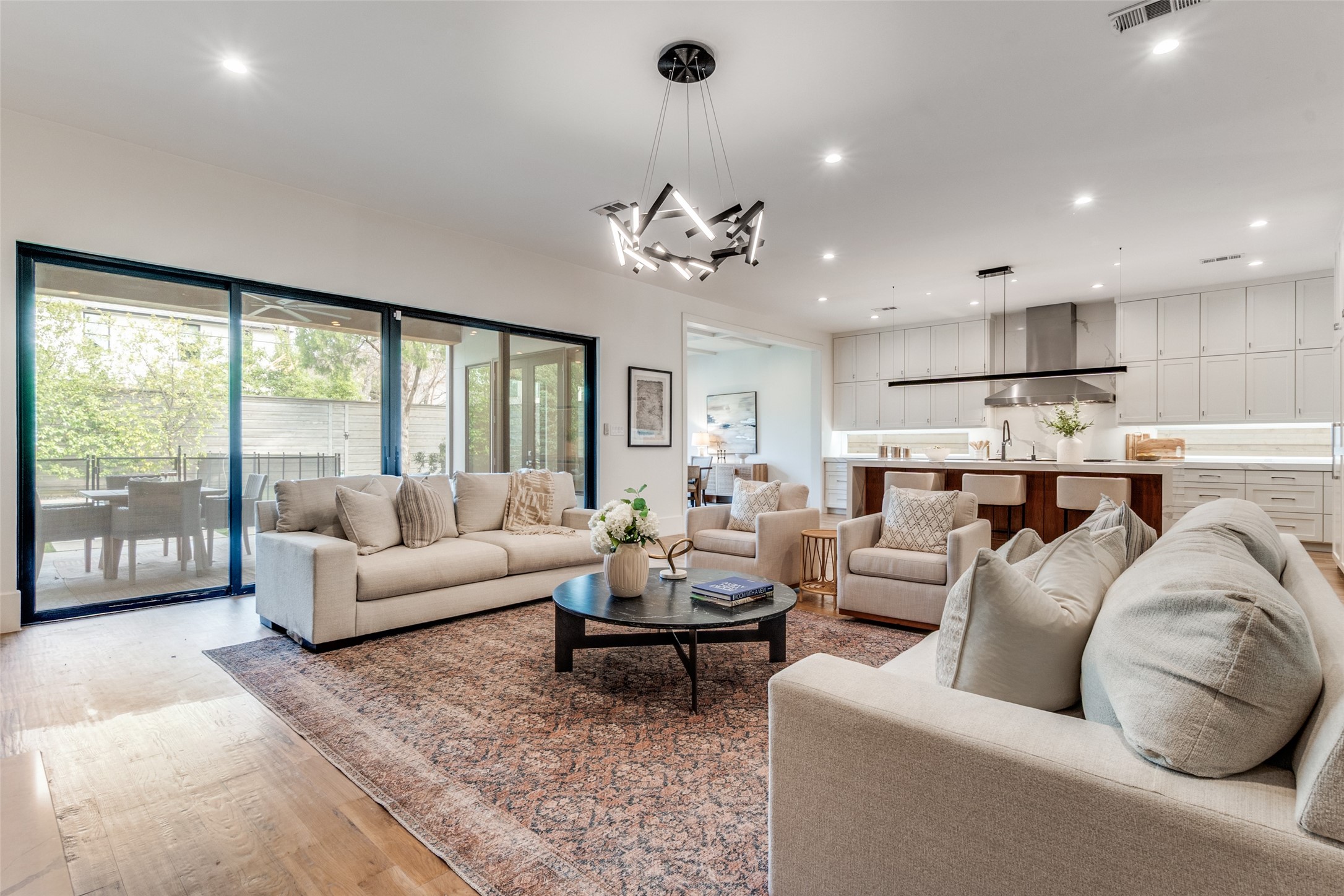 5111 W Amherst Avenue Dallas TX 75209