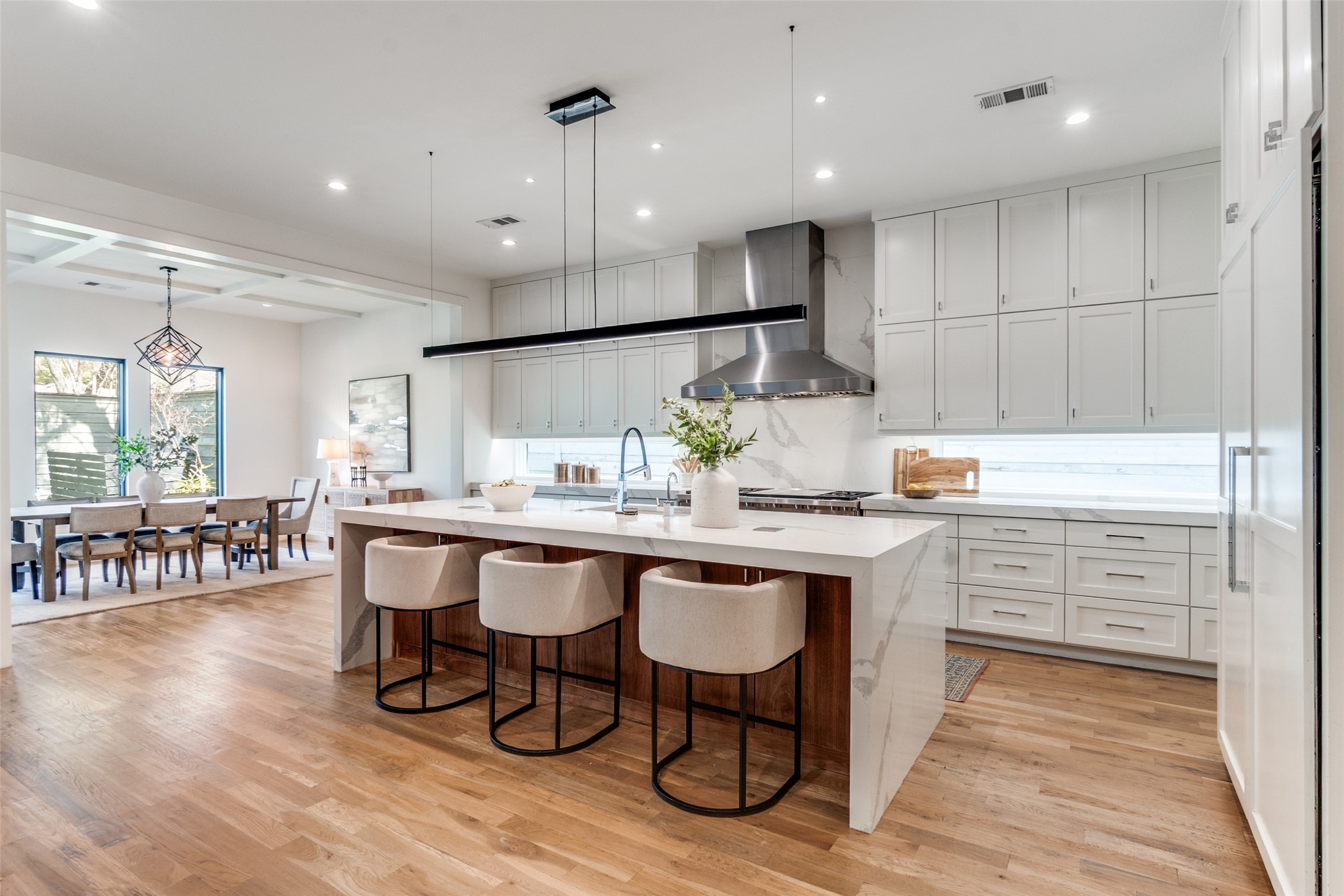 5111 W Amherst Avenue Dallas TX 75209