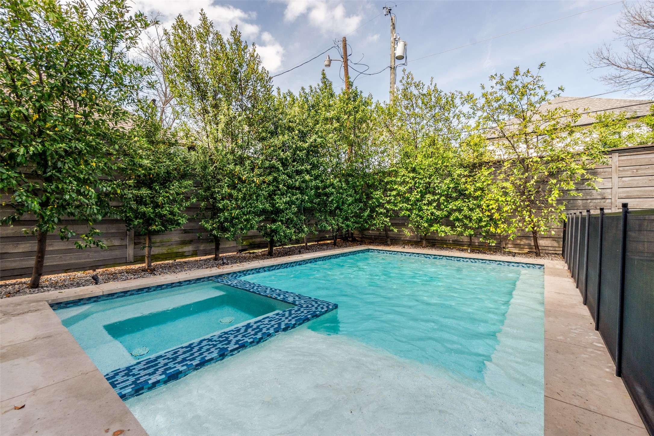 5111 W Amherst Avenue Dallas TX 75209