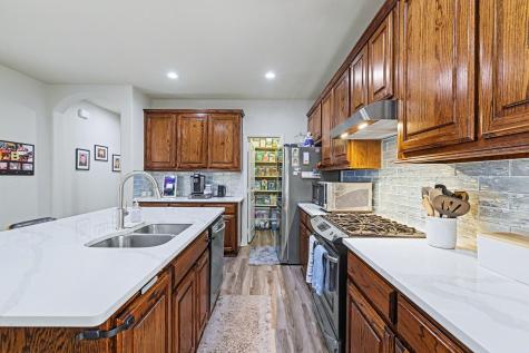 1229 Hayden Lane Savannah TX 76227