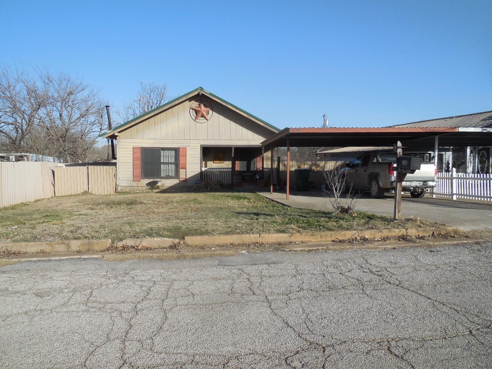 508 S Connellee Avenue Eastland TX 76448