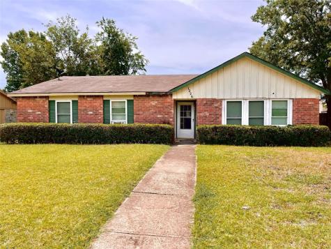 1226 Oakbluff Drive Lancaster TX 75146