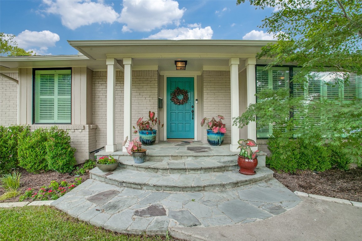 8515 San Leandro Drive Dallas TX 75218