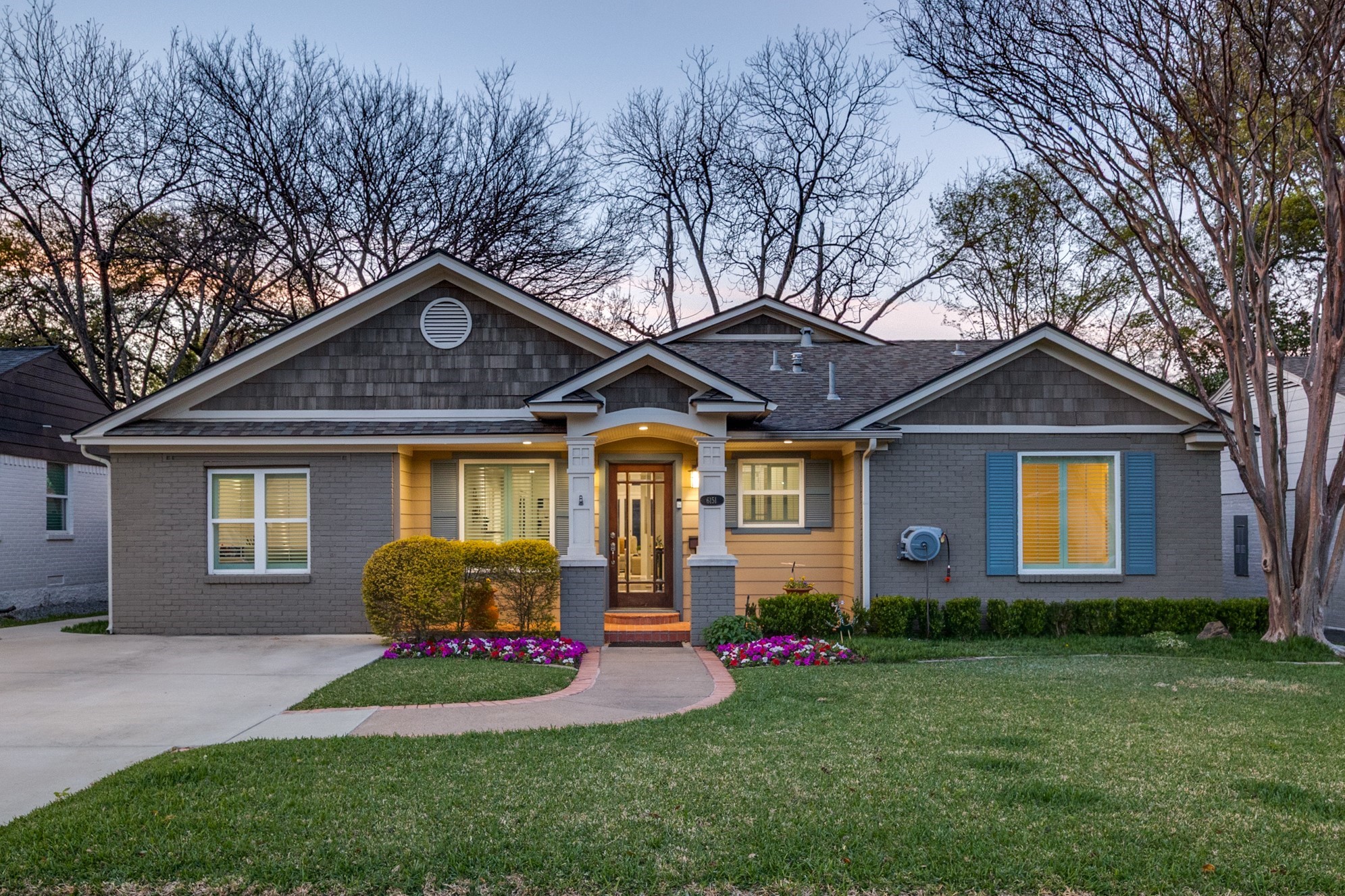 6151 Ravendale Lane Dallas TX 75214