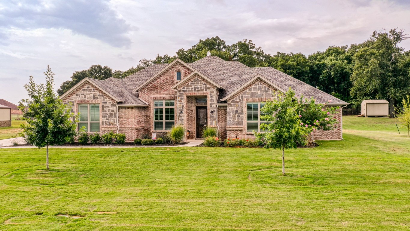 143 Lavender Lane Springtown TX 76082
