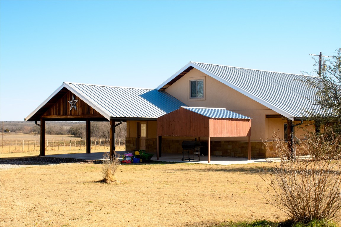5821 Fm 455 Montague TX 76251
