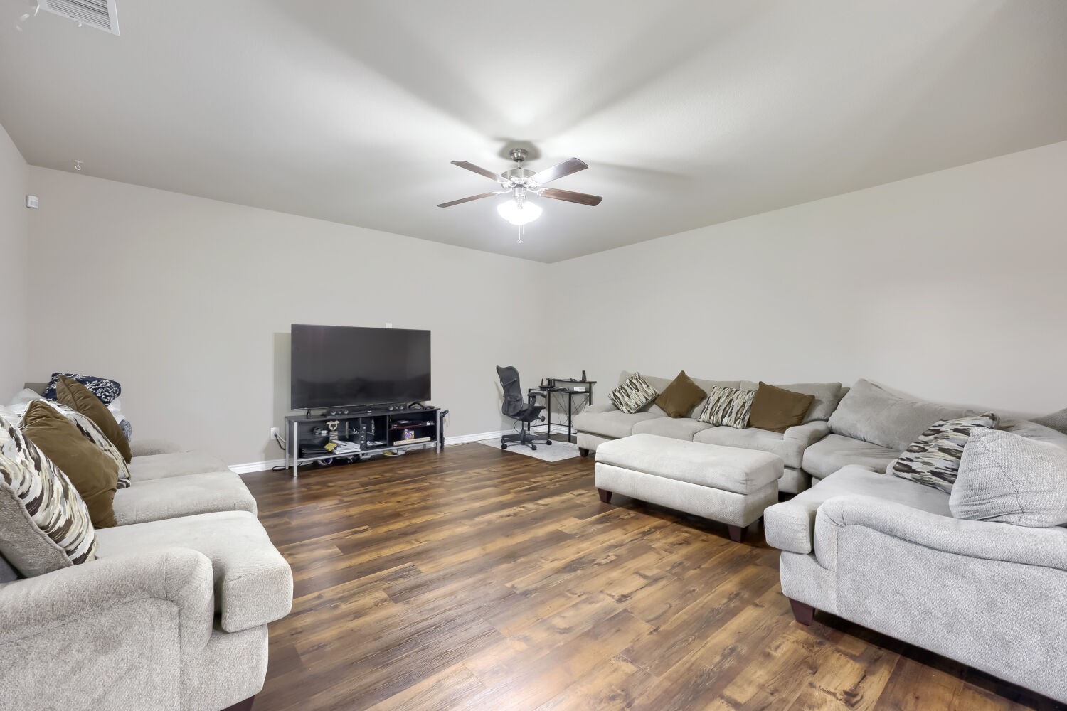 5808 Windy Meadow Lane Grand Prairie TX 75052