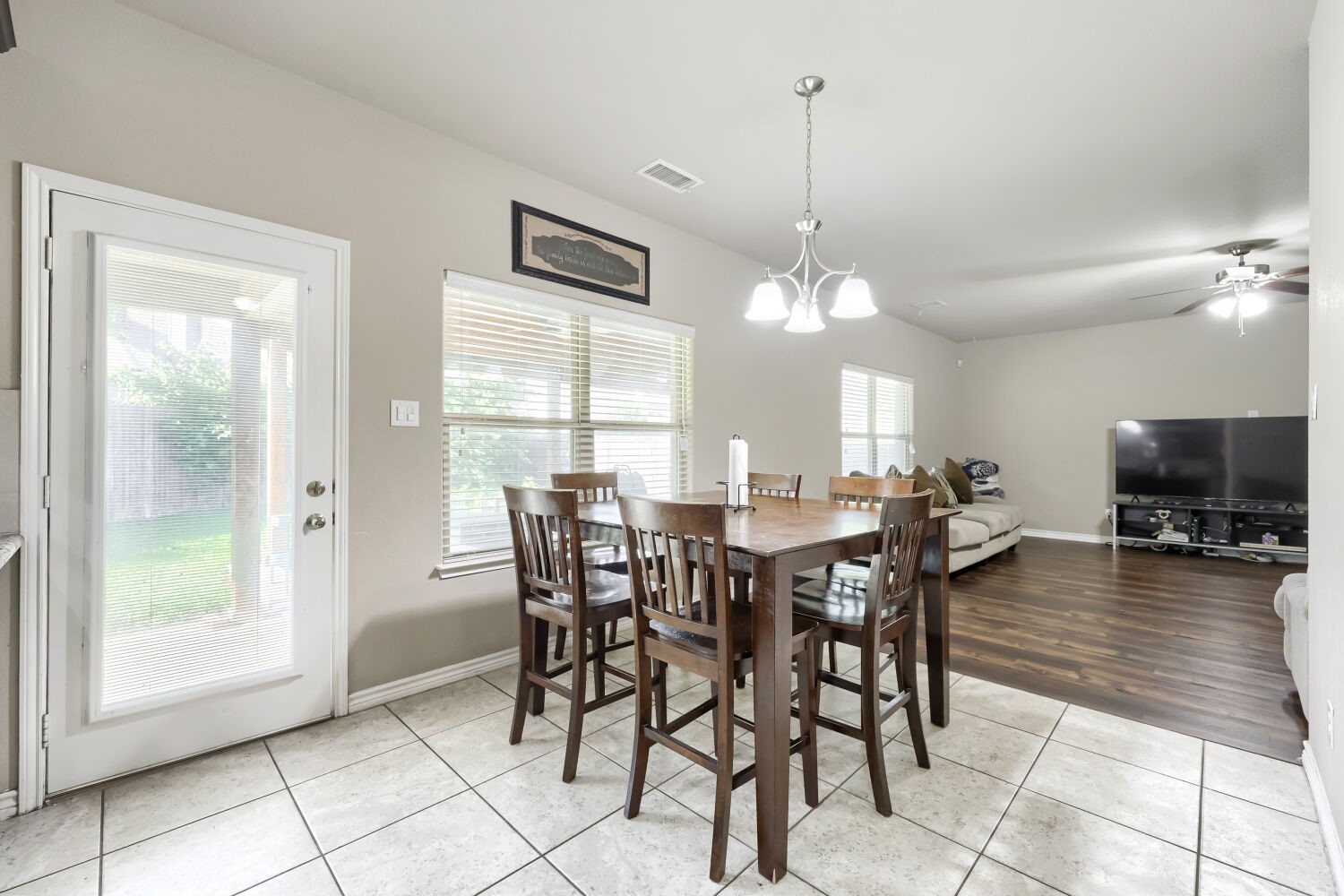 5808 Windy Meadow Lane Grand Prairie TX 75052