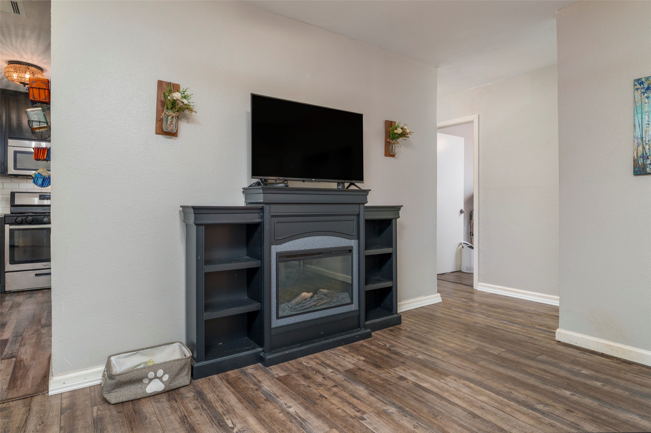 224 Willow Street Hurst TX 76053
