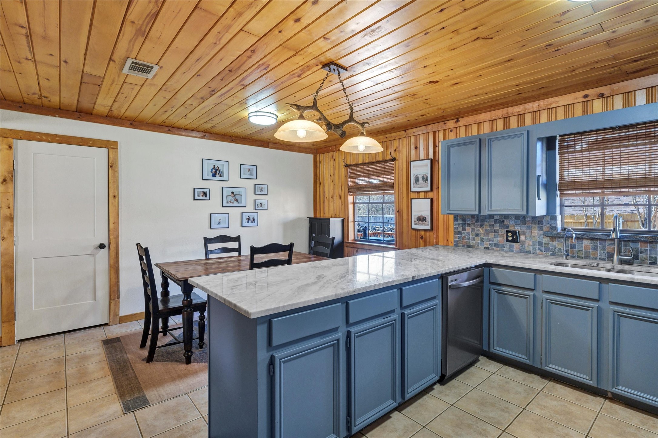 6325 Circo Drive Granbury TX 76049