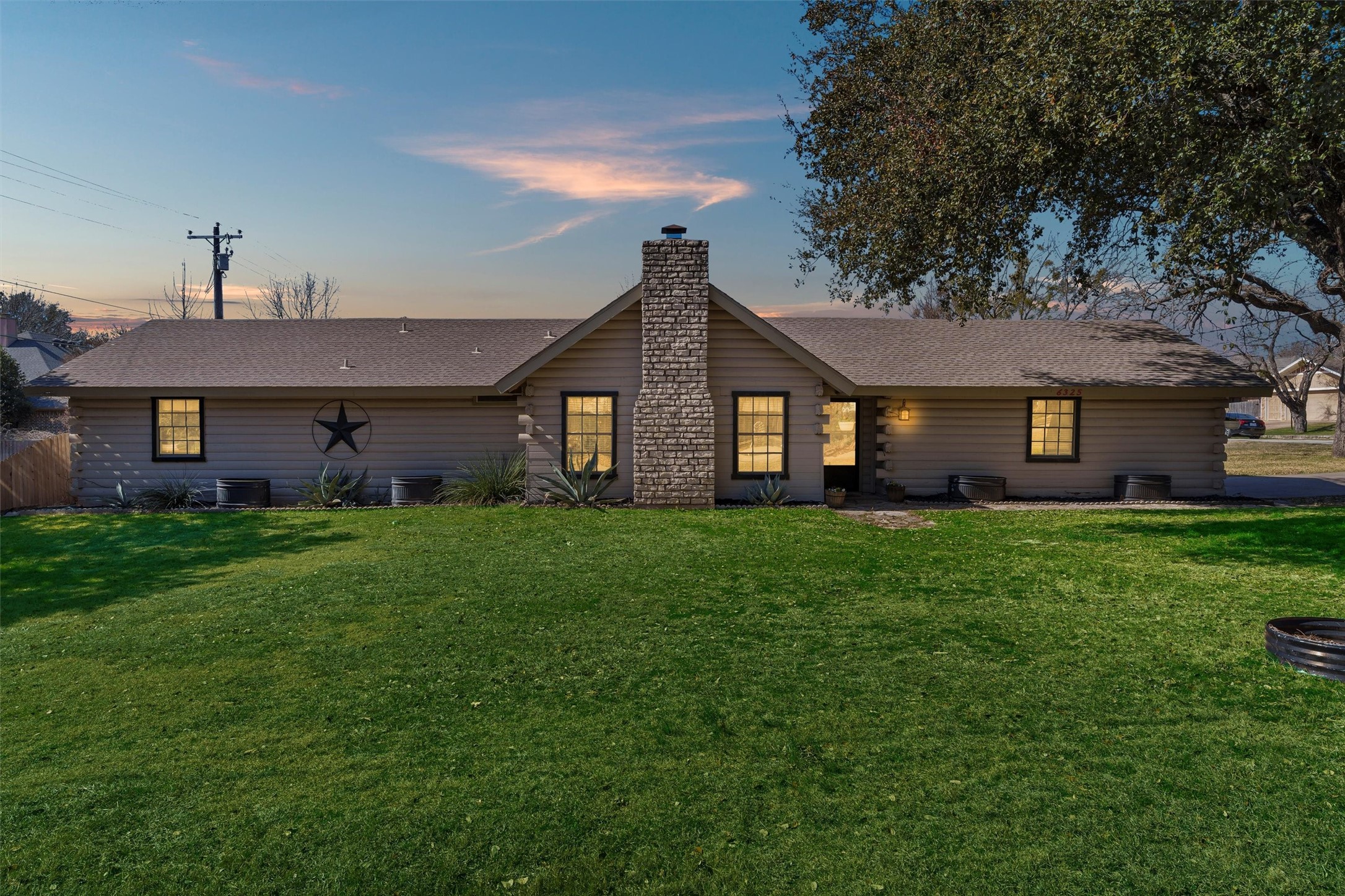 6325 Circo Drive Granbury TX 76049