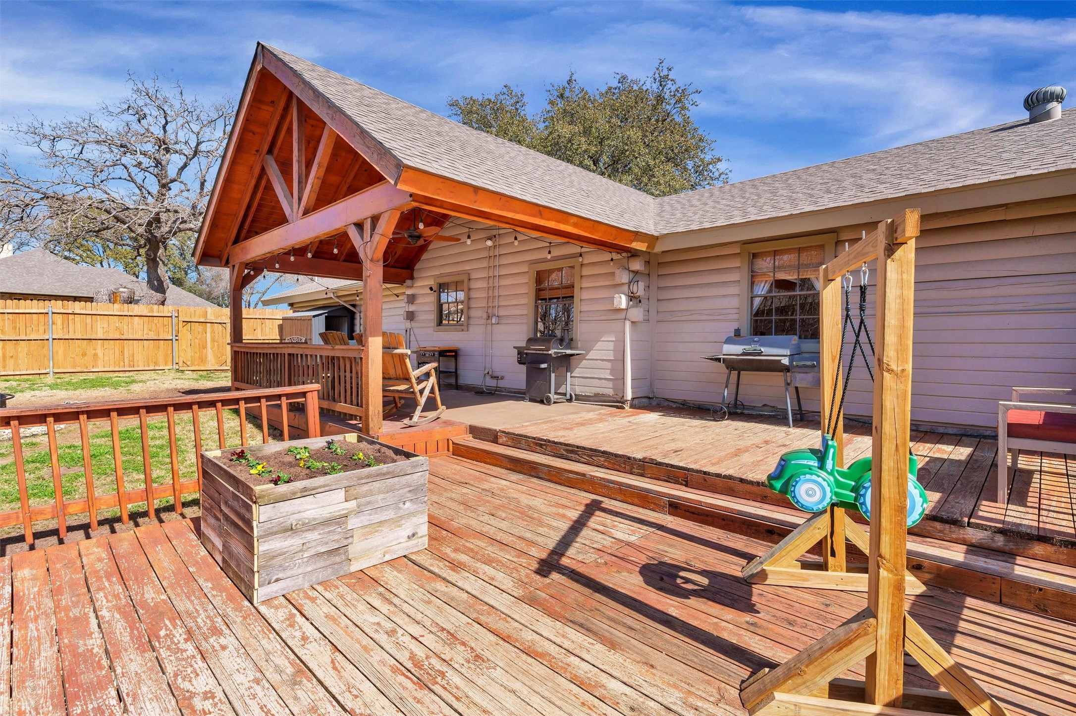 6325 Circo Drive Granbury TX 76049