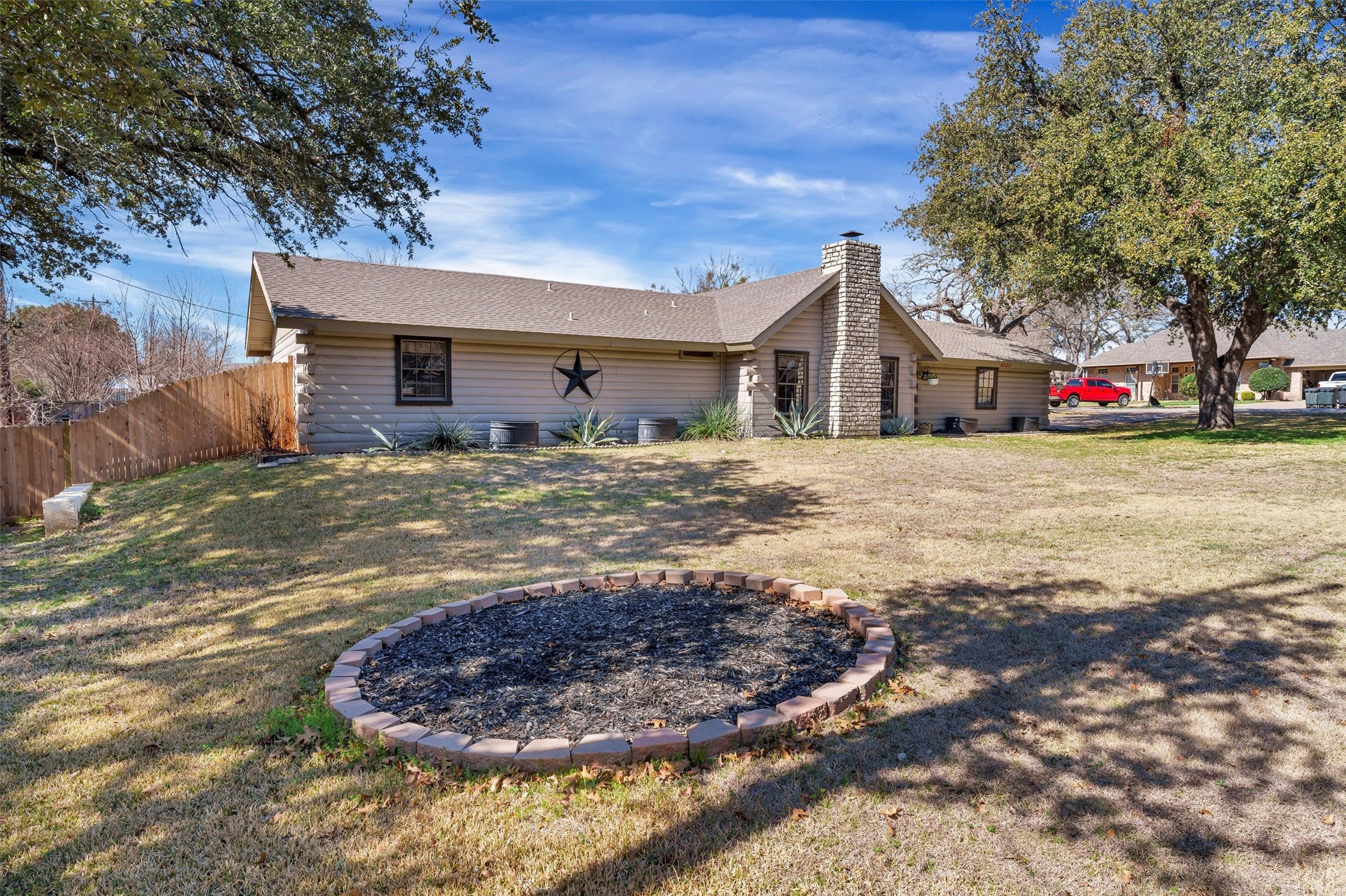 6325 Circo Drive Granbury TX 76049