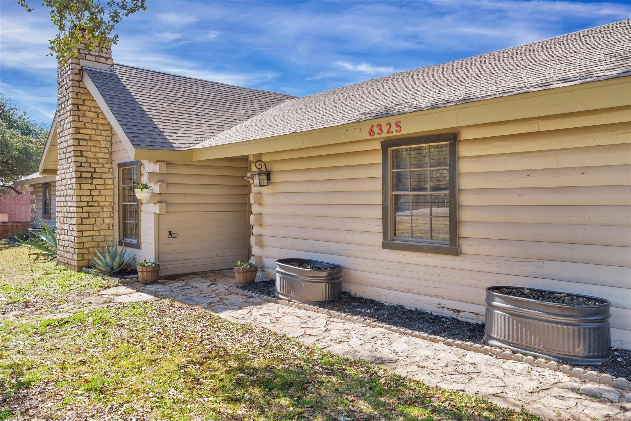 6325 Circo Drive Granbury TX 76049