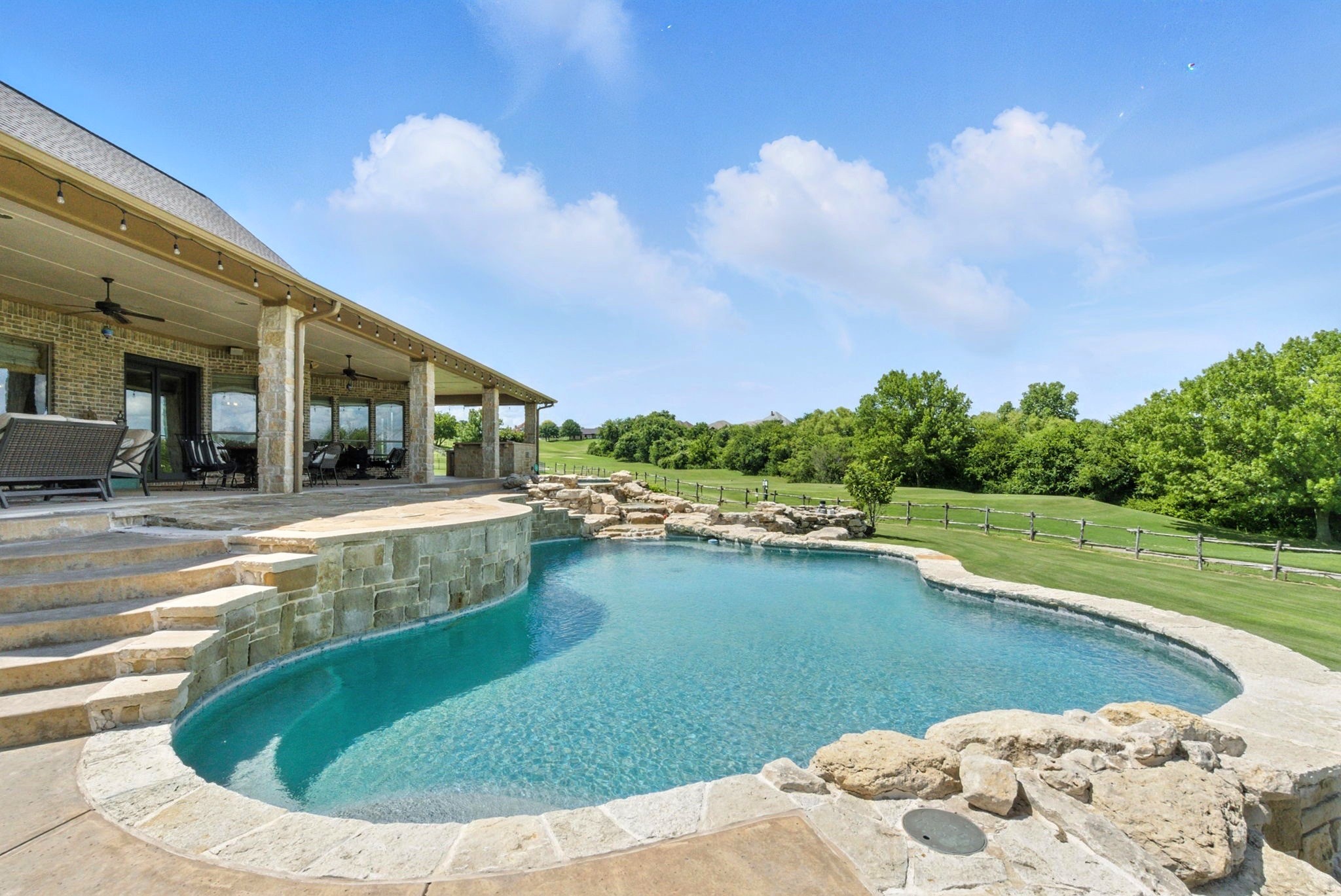 141 Pinnacle Peak Lane Weatherford TX 76087
