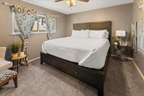 2002 W Lake Drive Gladewater TX 75647