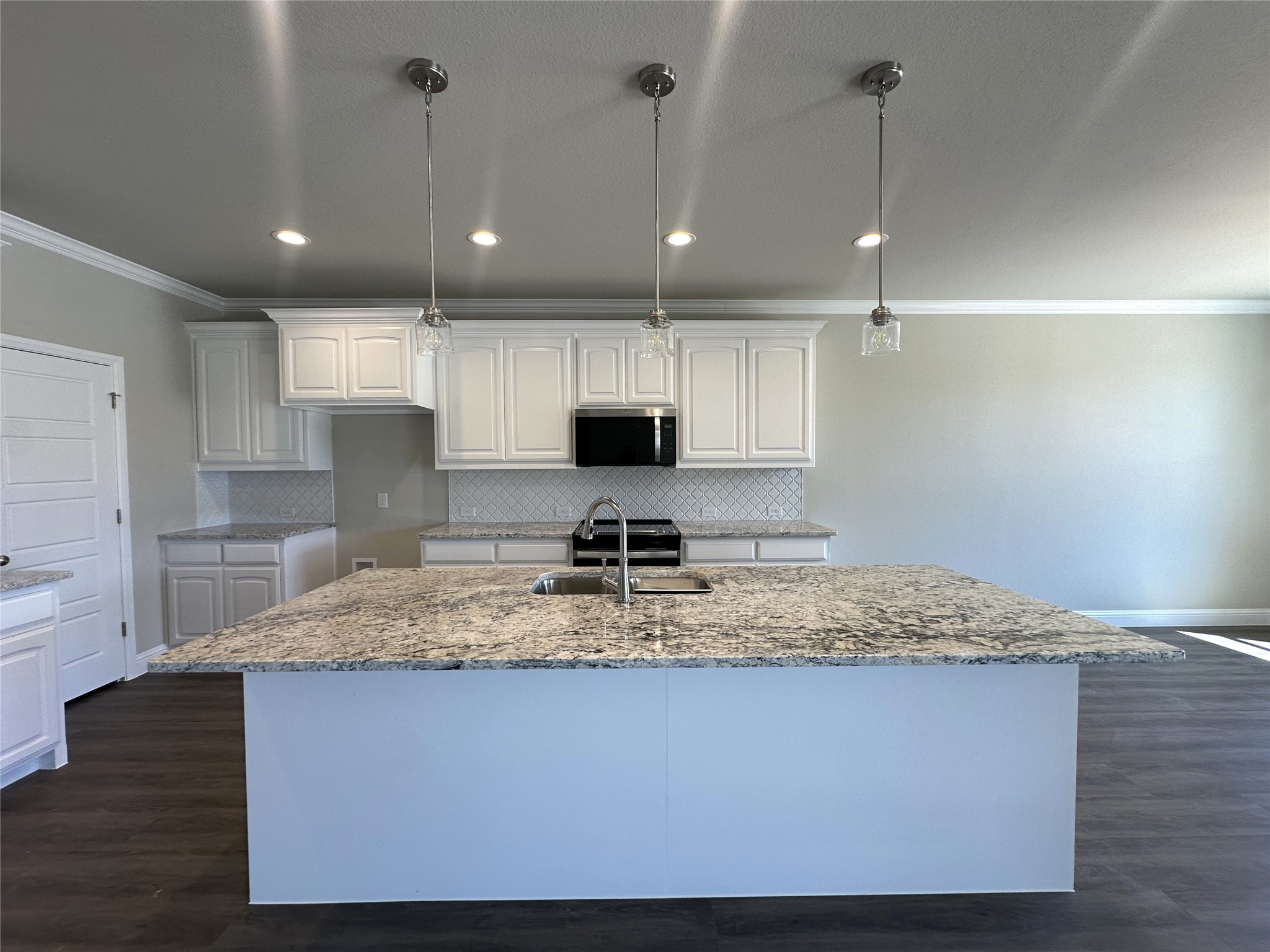 2001 Belle Lagos Lane Cleburne TX 76033