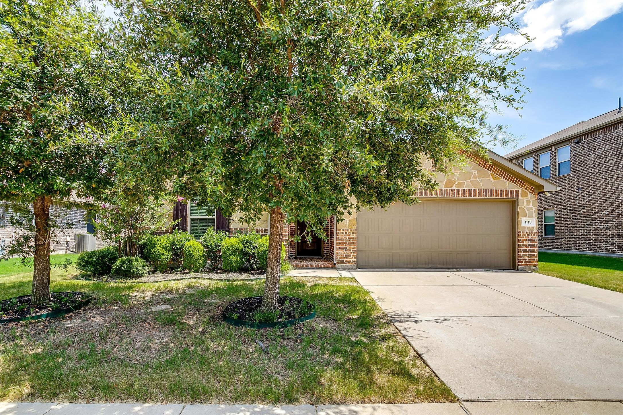 1113 Foxglove Lane Burleson TX 76028
