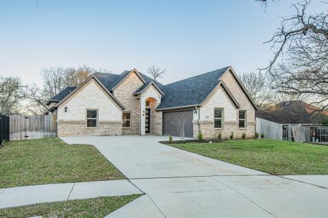 1617 Sea Breeze Court Azle TX 76020