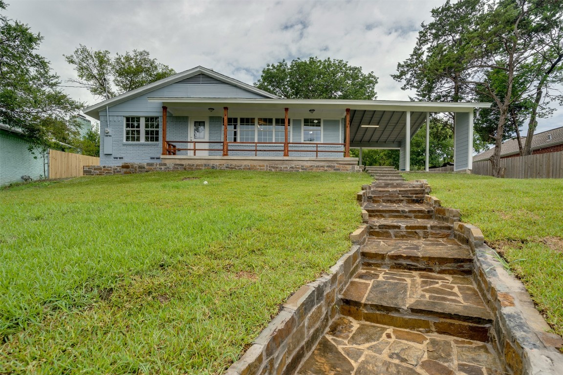 3811 Pyka Drive Dallas TX 75233