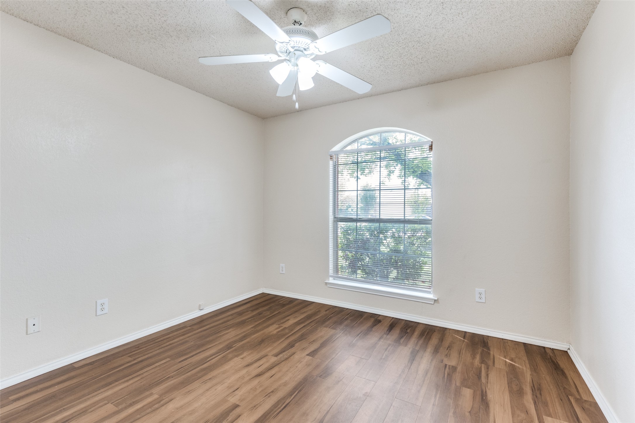 113 Saint James Court Rhome TX 76078