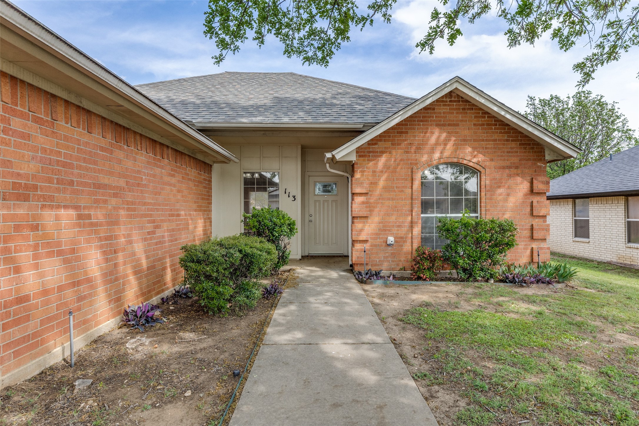 113 Saint James Court Rhome TX 76078