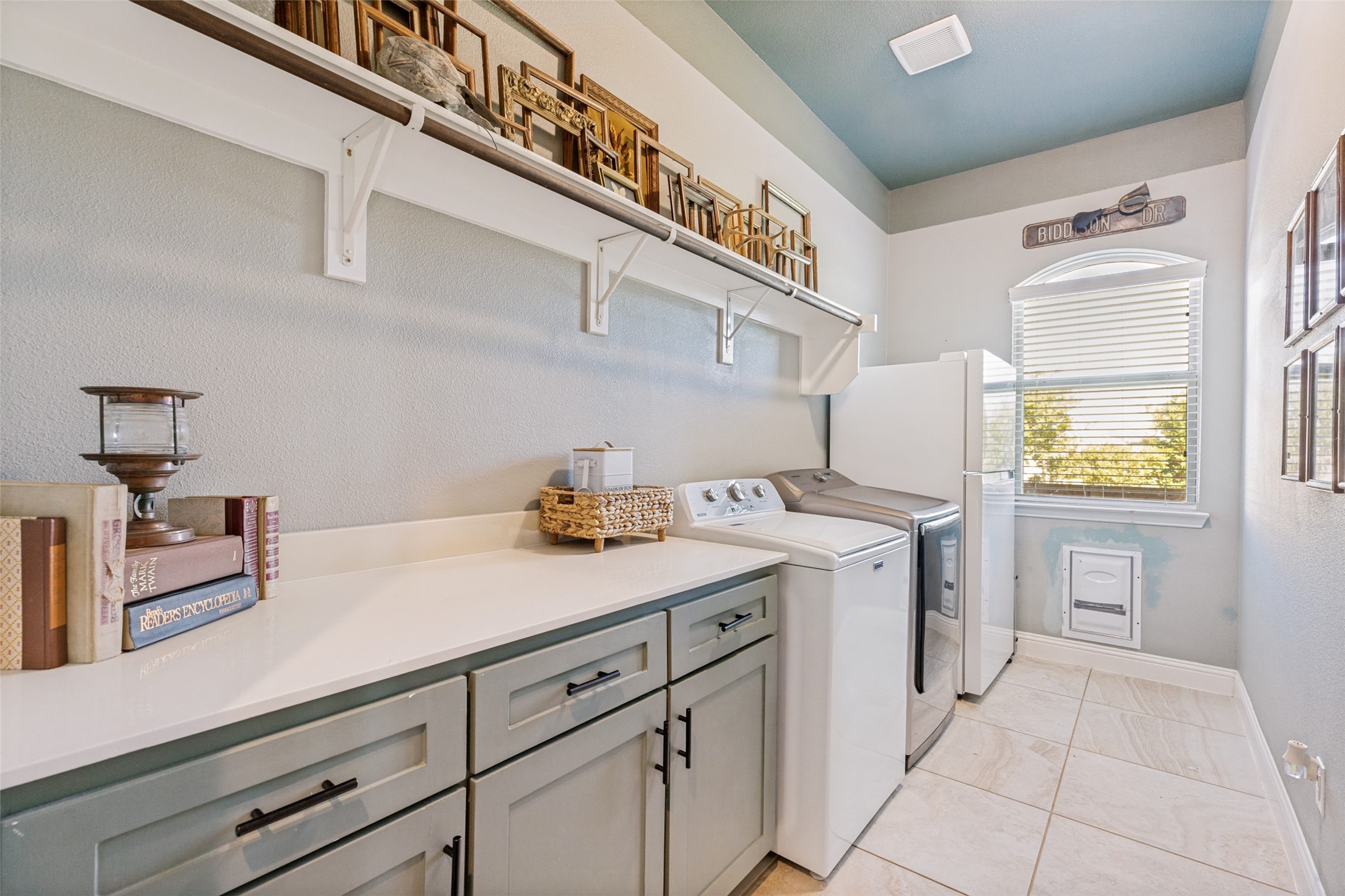 1212 Karsten Ridge Pass Gunter TX 75058