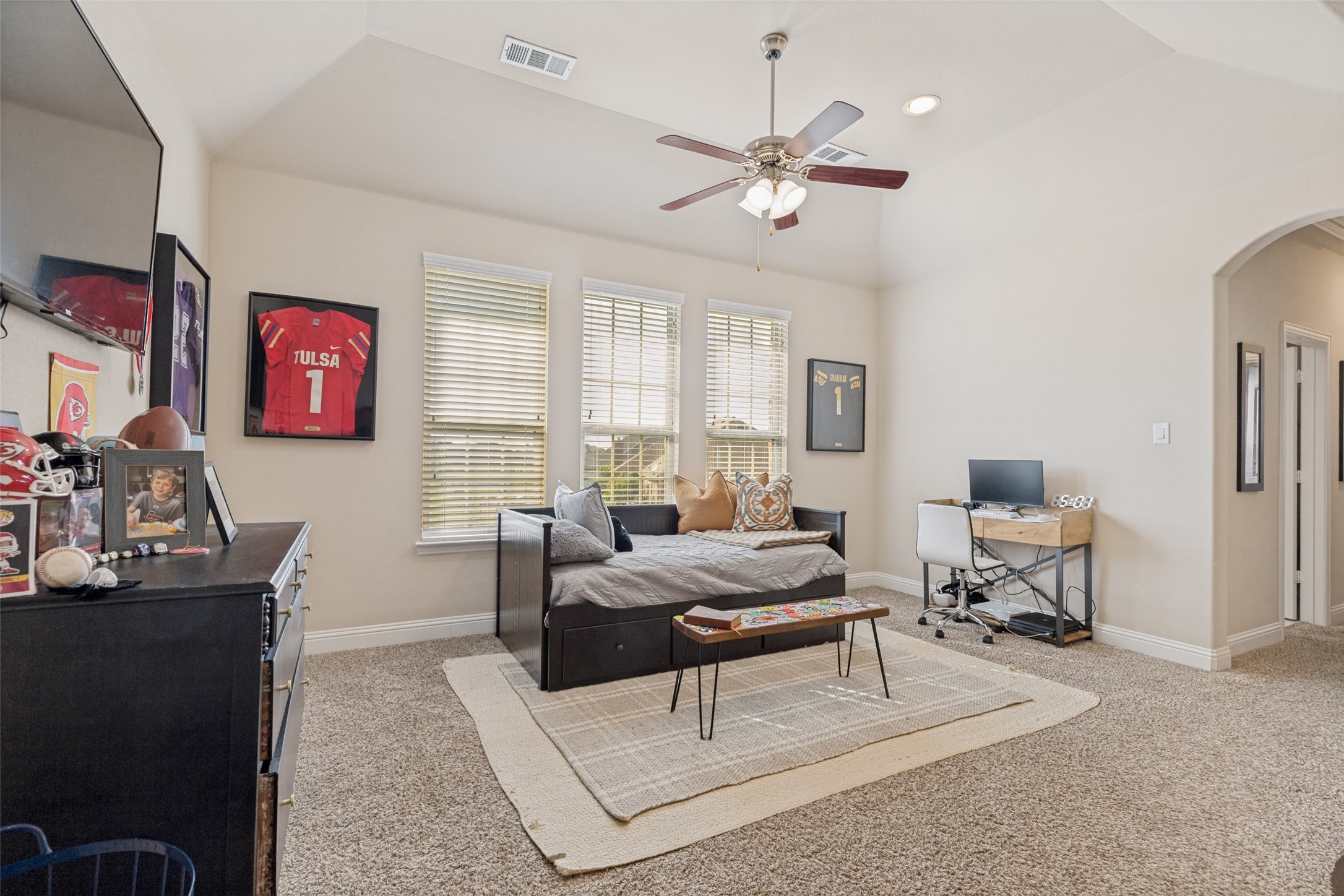 1212 Karsten Ridge Pass Gunter TX 75058