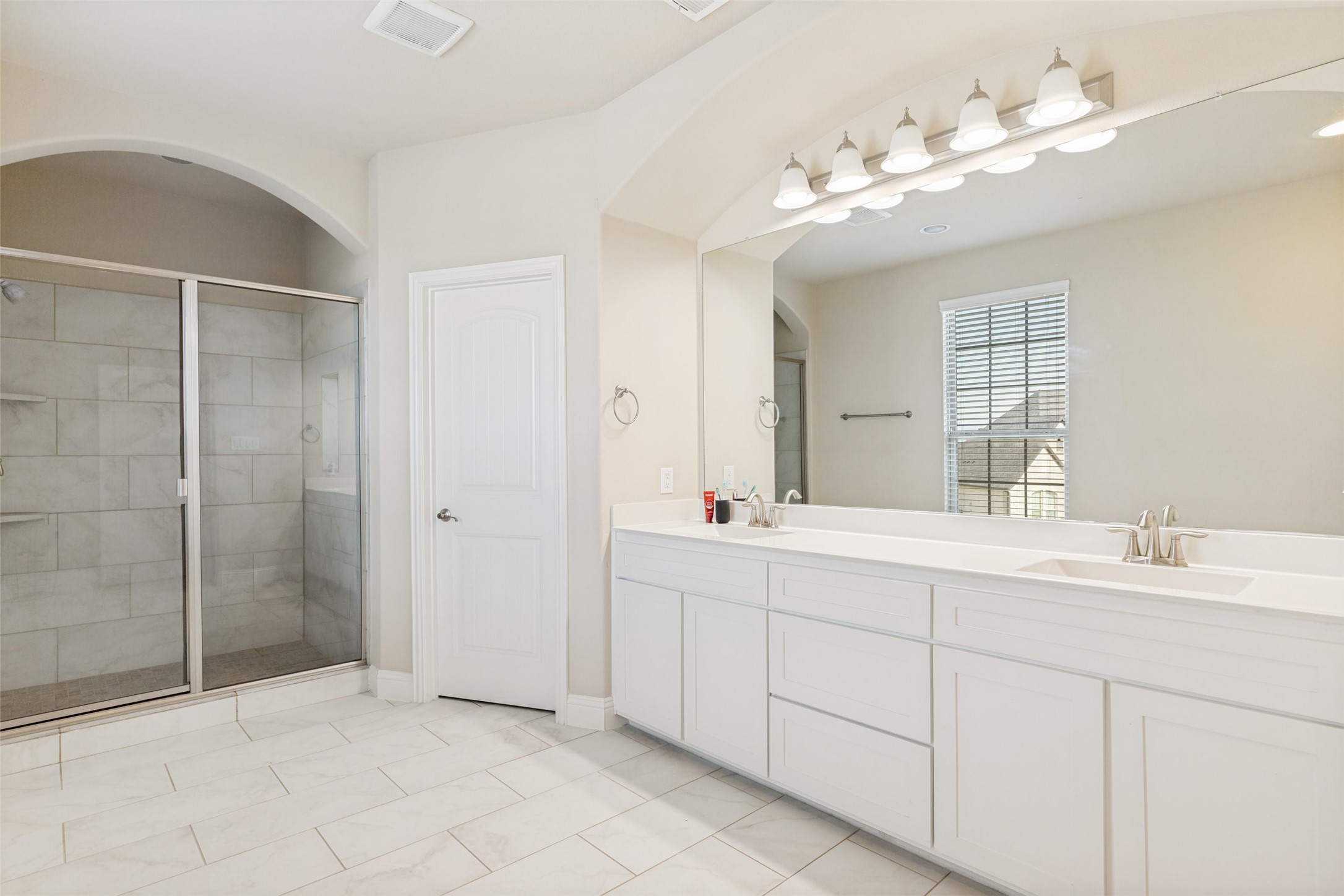 1212 Karsten Ridge Pass Gunter TX 75058