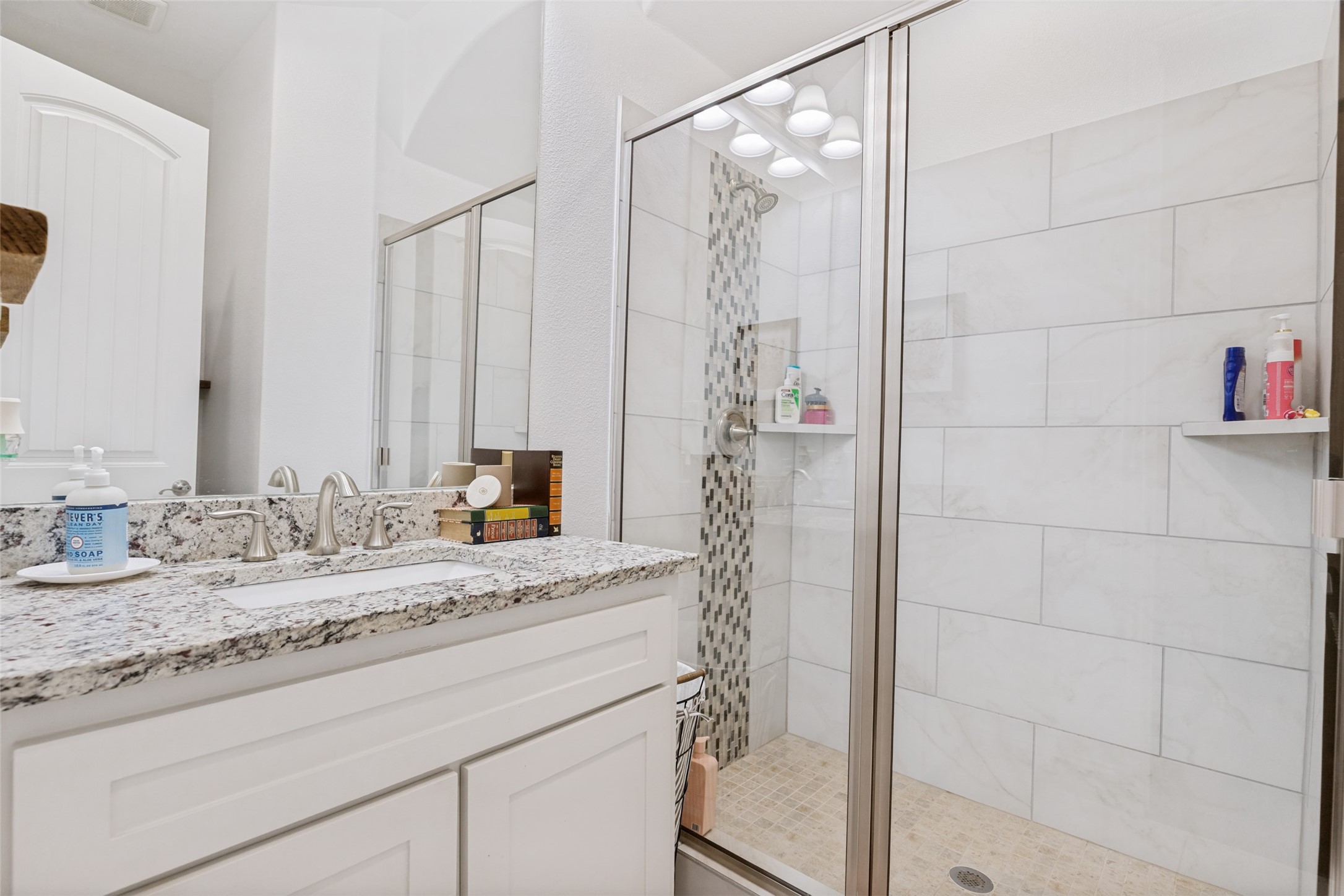 1212 Karsten Ridge Pass Gunter TX 75058