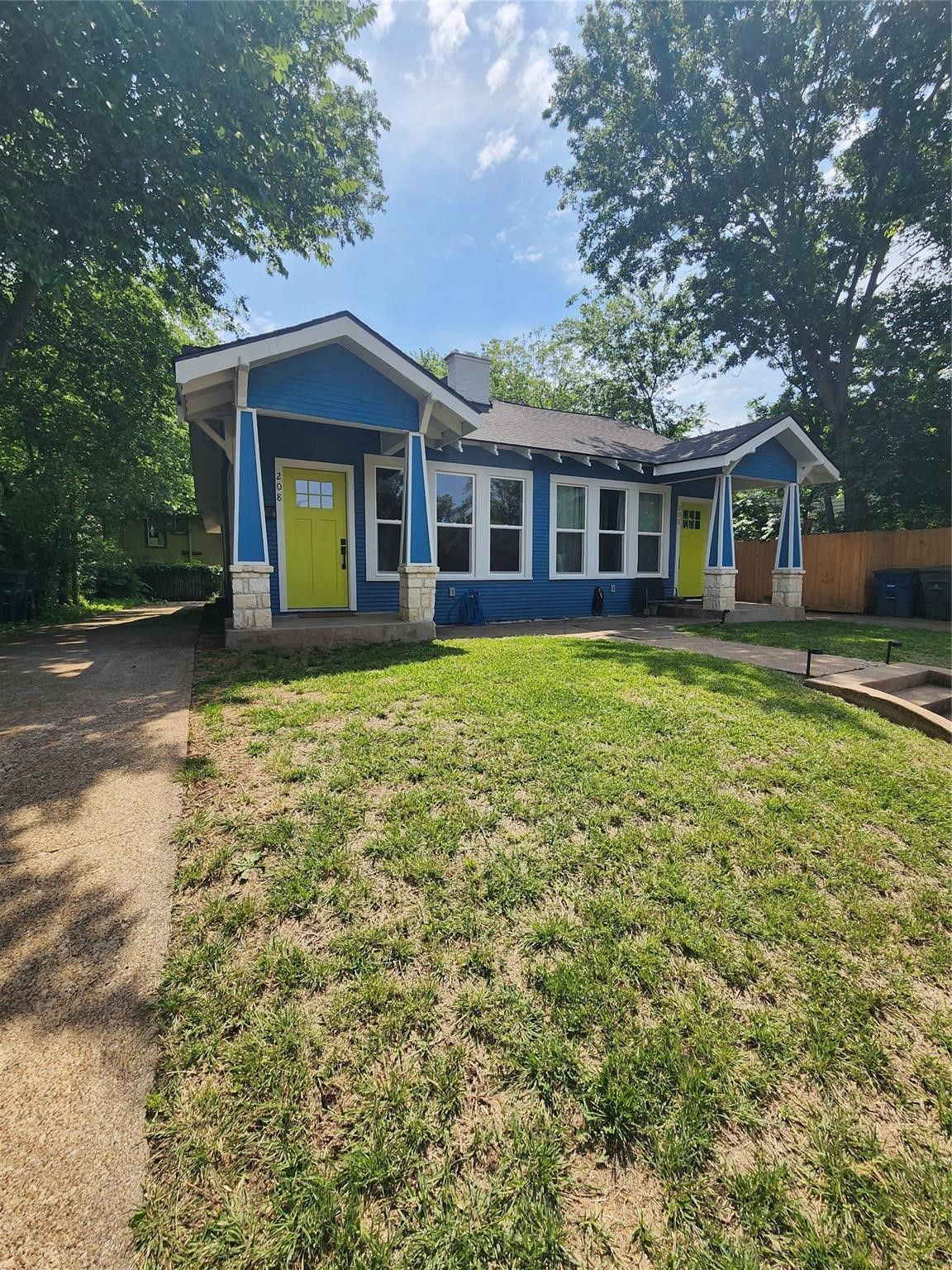 208 N Waverly Drive Dallas TX 75208