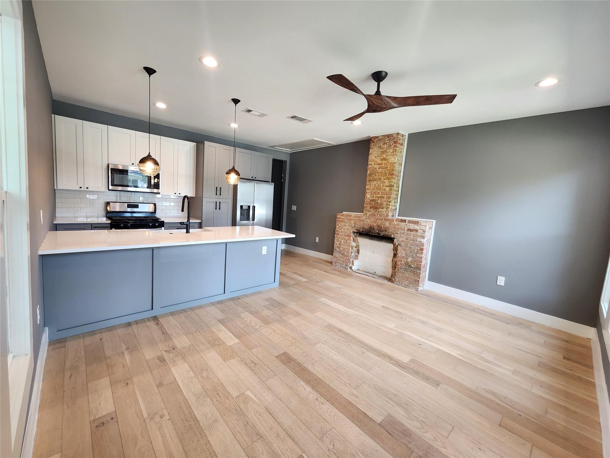 208 N Waverly Drive Dallas TX 75208