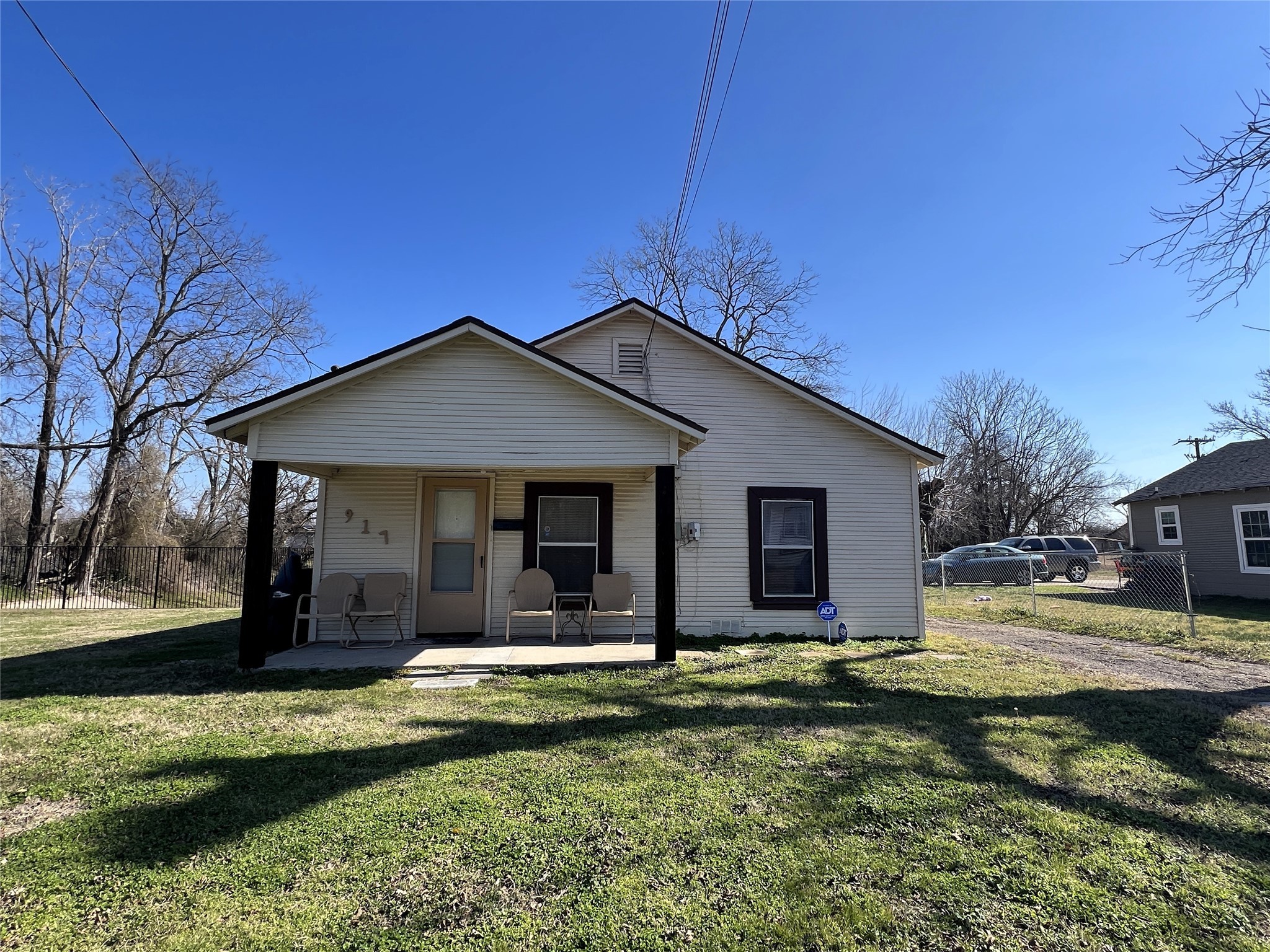 917 S Rockwall Avenue Terrell TX 75160
