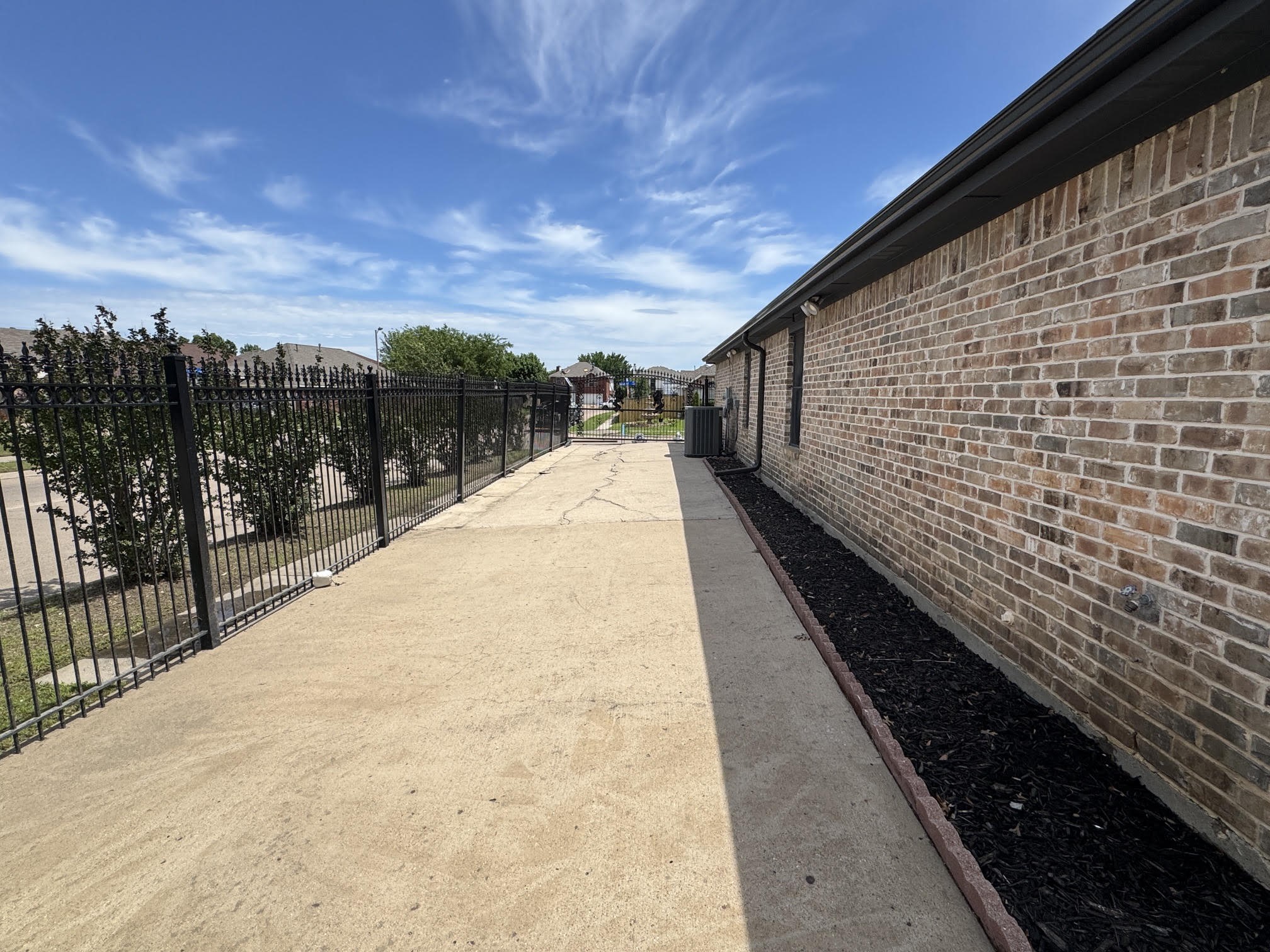 5616 Indian Hill Drive Arlington TX 76018
