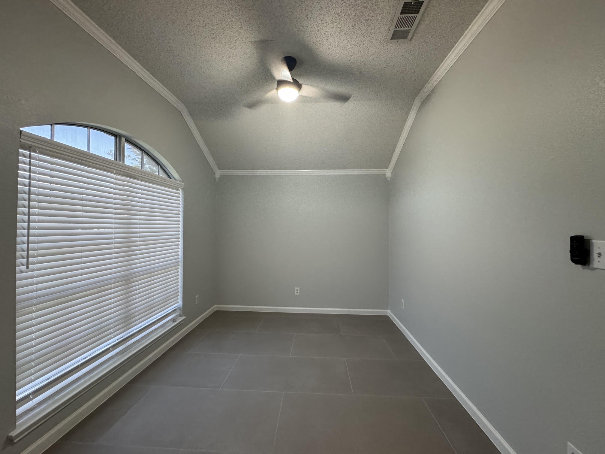 5616 Indian Hill Drive Arlington TX 76018
