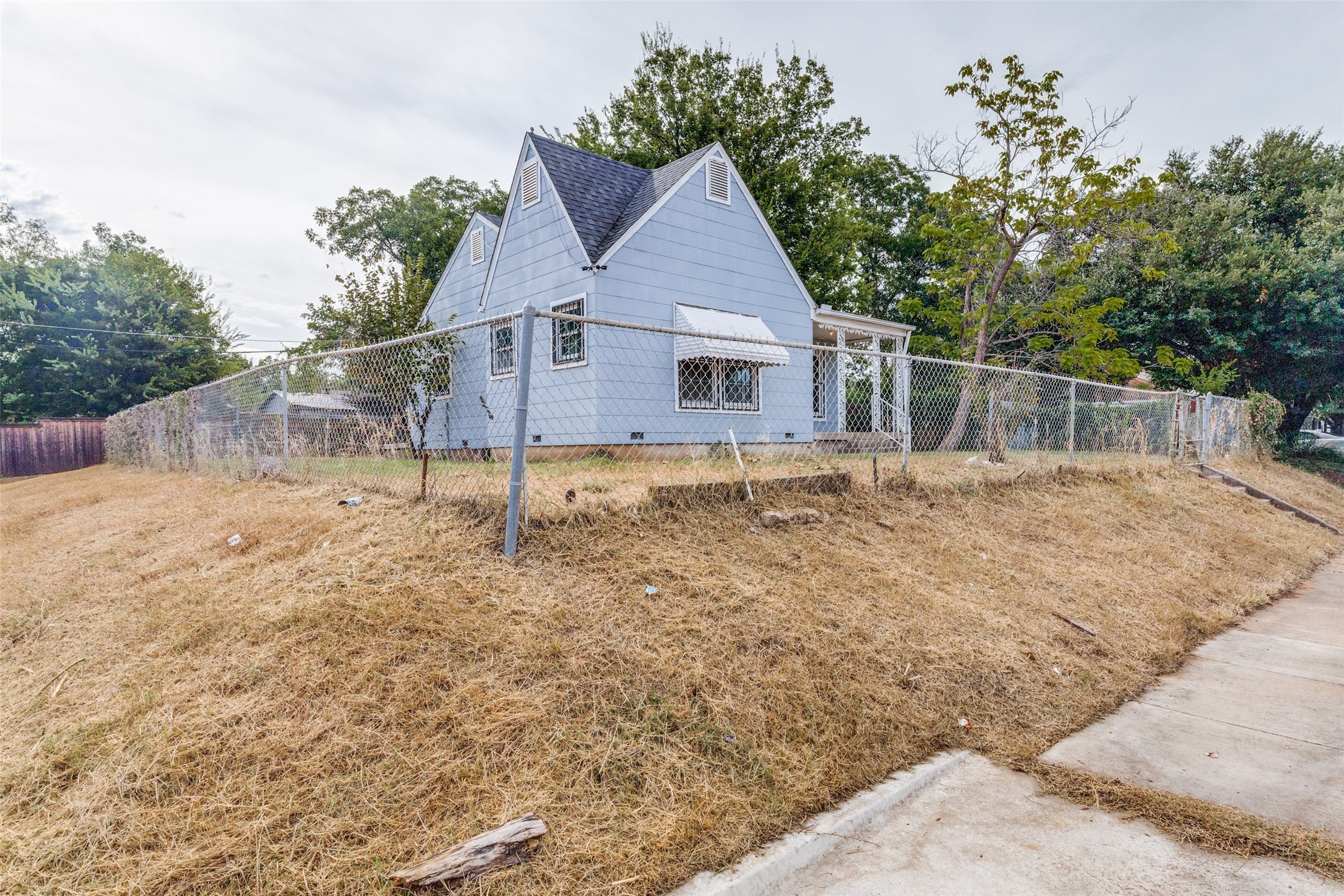 220 Blevins Street Fort Worth TX 76111