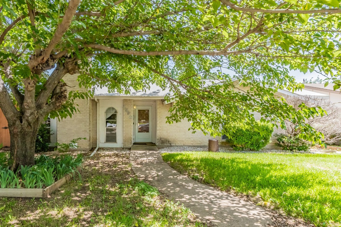1526 Carnation Drive Lewisville TX 75067