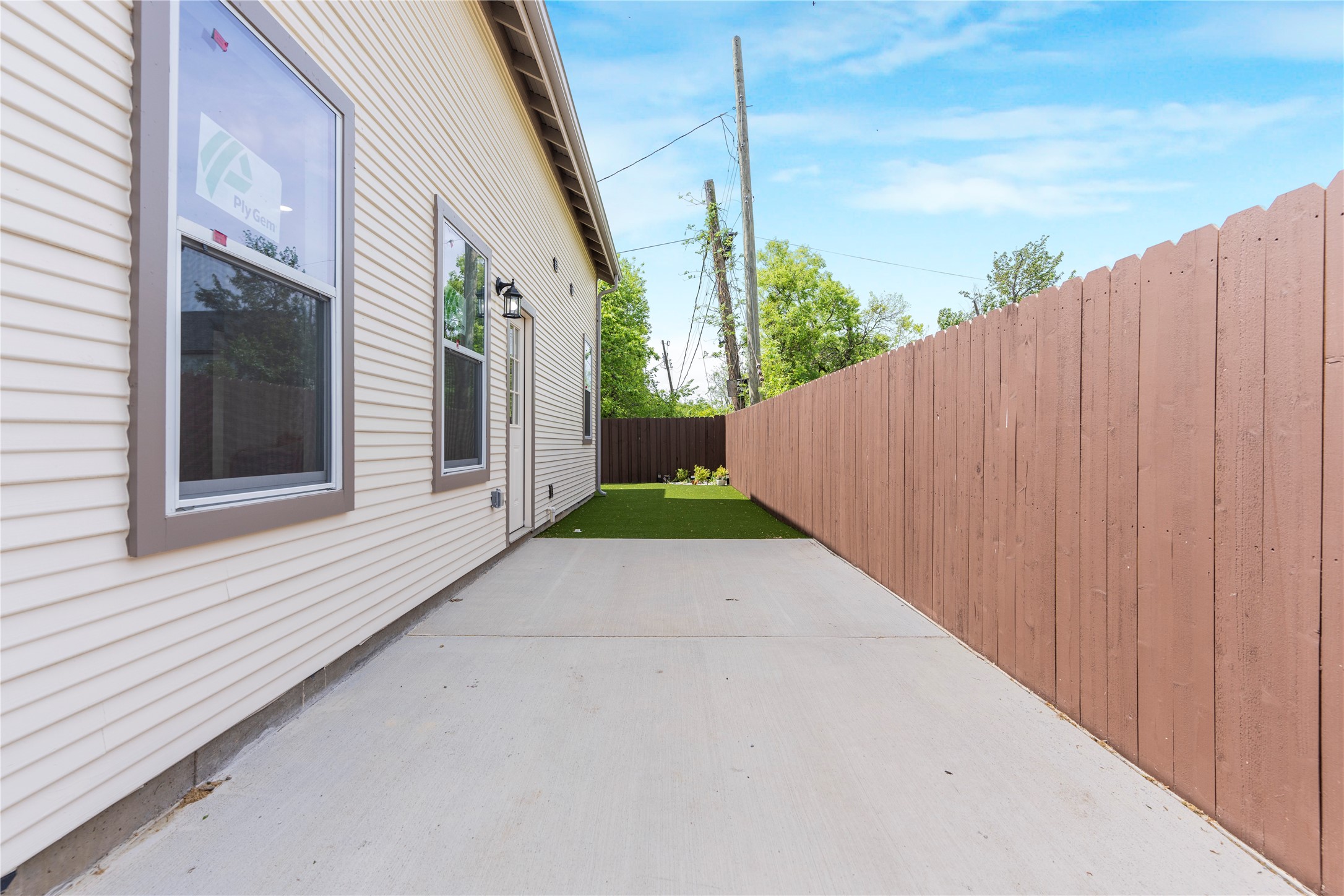3313 Meadow Street Dallas TX 75215