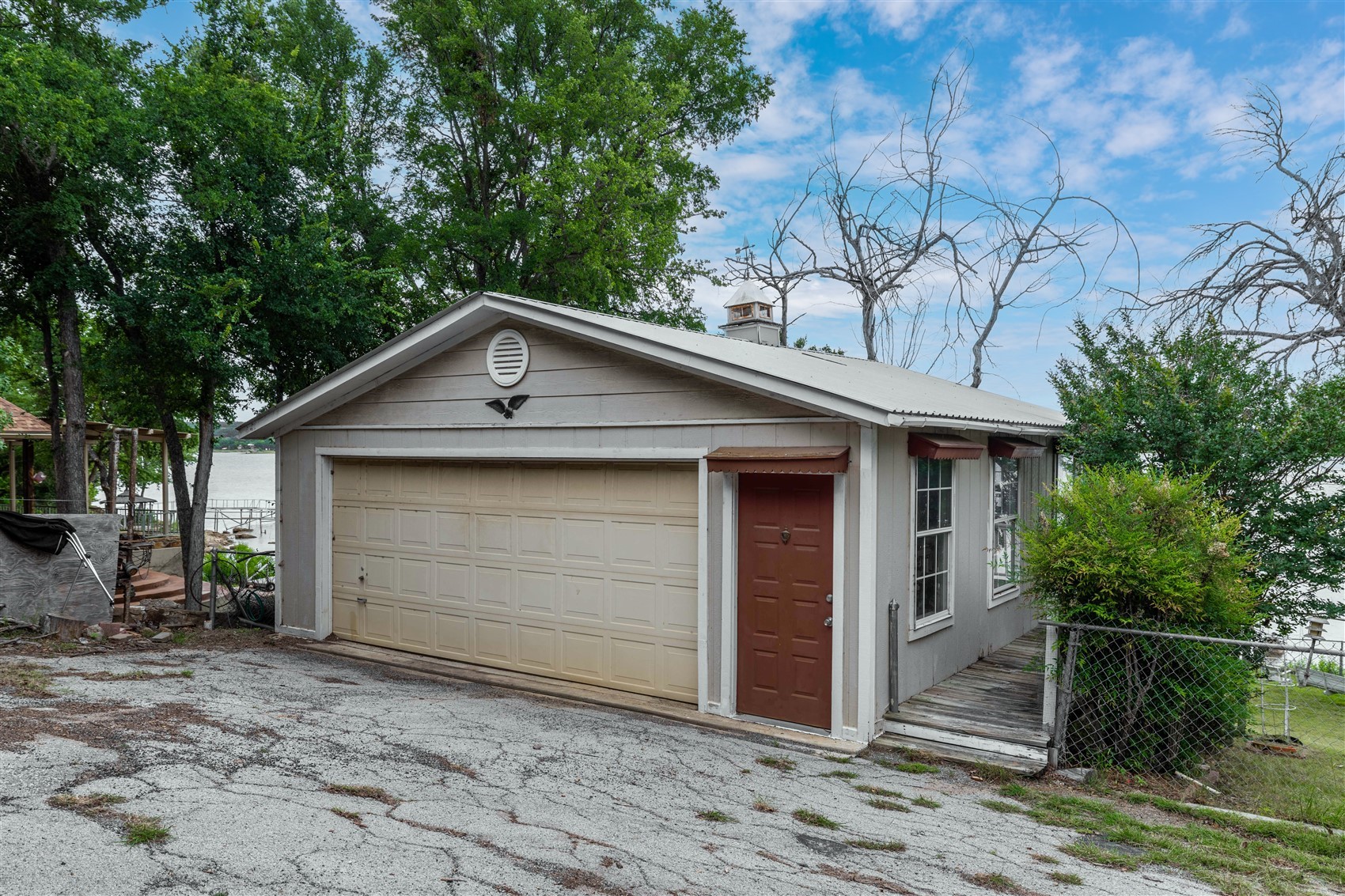 420 Lakeside Drive Brownwood TX 76801