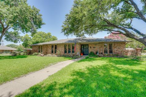 4237 Royal Ridge Drive Dallas TX 75229