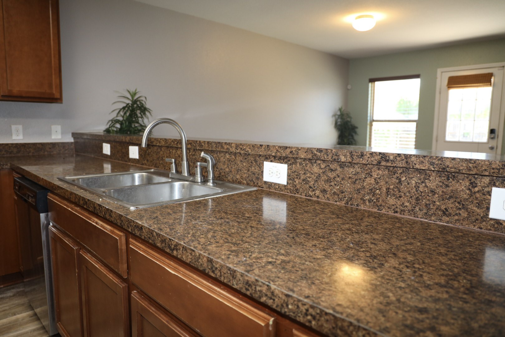512 Tunnel Street Cedar Hill TX 75104